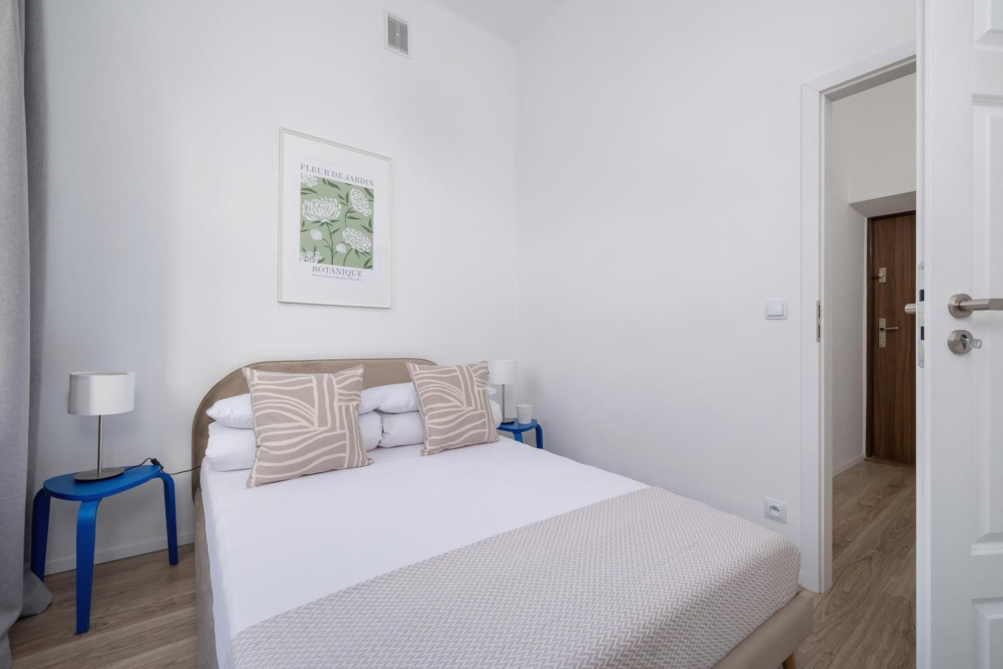 2 Bedroom Apartment - Dluga 65 Kraków Exteriör bild